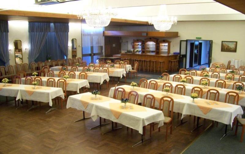 Stadthotel Olsztyn Bagian luar foto