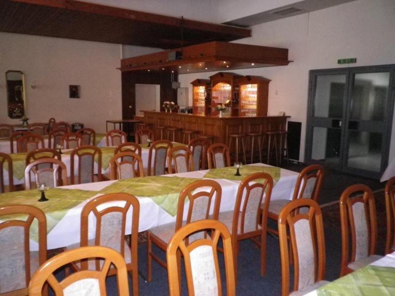 Stadthotel Olsztyn Bagian luar foto